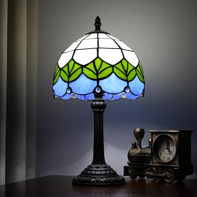 Small Tiffany Lamp Stained Glass Table Lamp Elegant Lovely Retro Style Green Lotus Leaf Bedside Nightlight Nightstand Bedroom Home Decoration Antique Living Room Office Interesting Lamp - Bloomnest