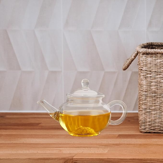 BESPORTBLE Heat Resistant Glass Tea Pitcher with Mesh Strainer Clear Small Teapot for Flower and Fruit Tea Comfortable Handle for Women and Housewarming Parties