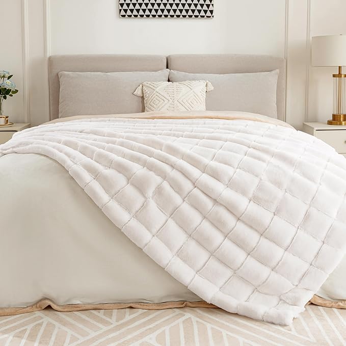 Touchat Faux Fur Blanket Twin Size, Luxury 1000GSM Ultra Thick Warm Rabbit Blanket for Couch Bed Sofa, 3D Checkered Pattern Soft Winter Heavy Minky Blankets for Women Christmas Birthday Gift, White - Bloomnest