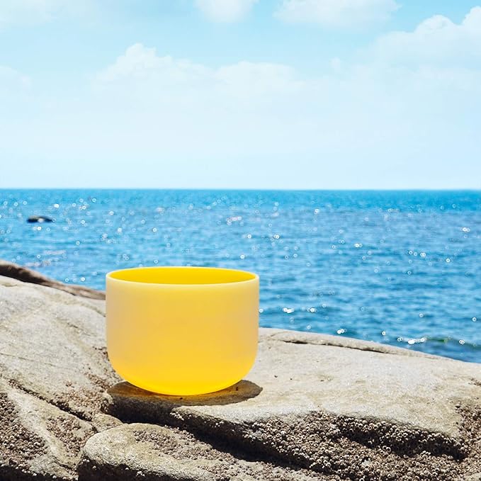 TOPFUND 440Hz Yellow E Note Crystal Singing Bowl Solar Plexus Chakra 10 inch with Heavy Duty Carrying Case and Suede Mallet