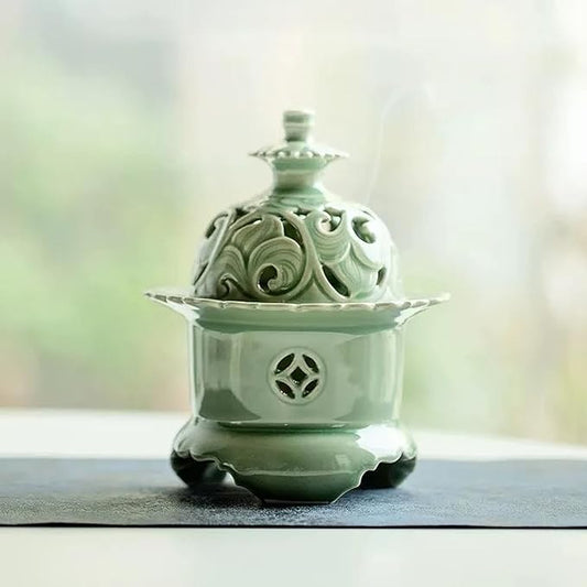 Hermit Life Three-Legged Incense Burner (Celadon), Porcelain Incense Holder with Lotus-Shaped Lid, Green - Bloomnest