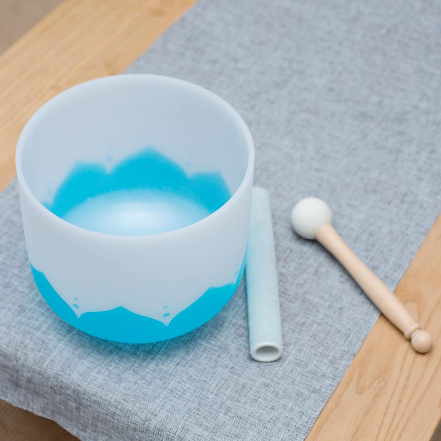 Leize Crystal Singing Bowl 432hz G Note Throat Chakra Blue Lotus Design 8" Wide with Suede Striker