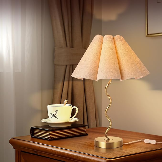 Gold Modern Table Lamp, Scalloped Pleated Desk Lamps Wavy Lamp for Bedside, Bow Table Lamps for Kitchen Counter, Nightstand Decor, Bedside, Bedroom, Living Room - Bloomnest