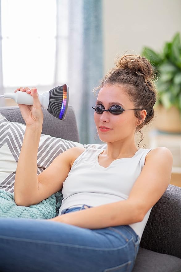 hooga Green Light Therapy Bulb Power Cord Included. 525 nm Wavelength. 12 LEDs. High Irradiance, Can Improve Skin Pigmentation and Fine Lines, and Anti Aging. Migraine and Pain Relief. Hooga