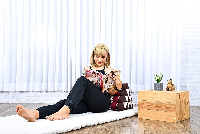 Leewadee Triangle Cushion – Comfortable Backrest for TV or Reading, Incline Pillow for Relaxing Made of Kapok, 20 x 13 x 13 inches, Brown Red - Bloomnest