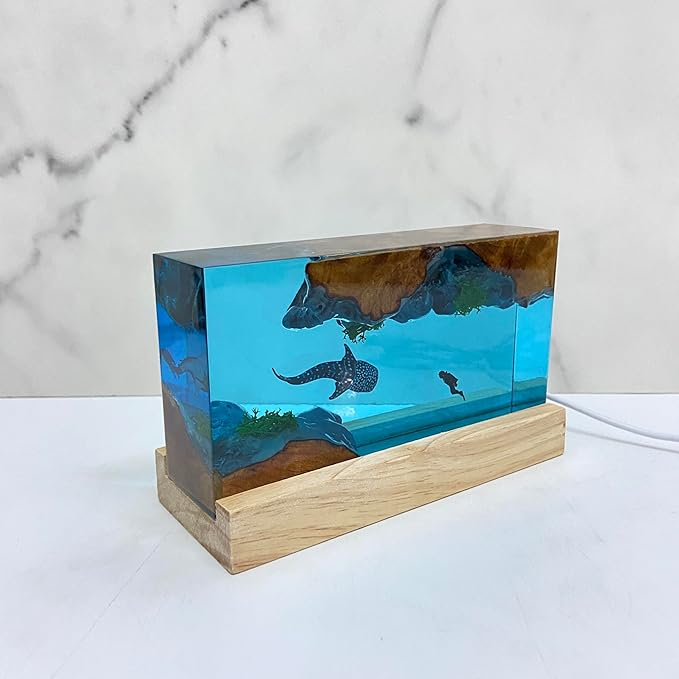 Whale Shark Diver Ambient Night Lamp, Simulated Ocean Landscape, Resin Handmade Artistic Home Decoration, Deep Sea Small Table Lamp for Holidays - Bloomnest
