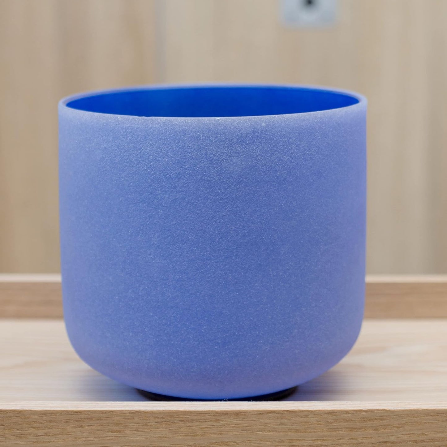 Leize Quartz Crystal Singing Bowl 432hz A Note Third Eye Chakra Indigo 7" with Suede Striker