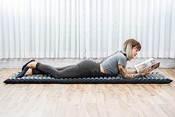 Leewadee - Foldable Floor Mattress - Japanese Roll Up Futon -Trifold Tatami Mat- Guest Floor Bed - Camping Mattress - Thai Massage Mat, Kapok Filled, 75 x 20 inches, Blue - Bloomnest