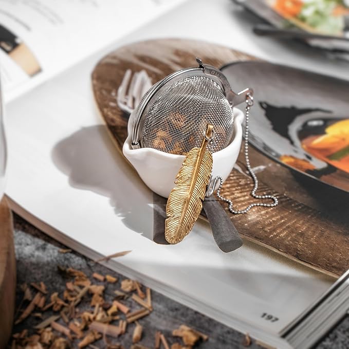 Tea Strainers For Loose Tea Stainless Steel Tea Ball Infuser Tea Ball For Loose Leaf Tea Infuser For Loose Leaf Tea Loose Leaf Tea Steeper Cute Tea Infuser Gift (Feather)