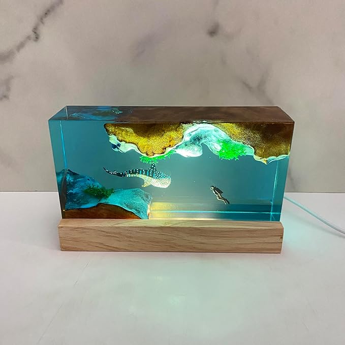 Whale Shark Diver Ambient Night Lamp, Simulated Ocean Landscape, Resin Handmade Artistic Home Decoration, Deep Sea Small Table Lamp for Holidays - Bloomnest
