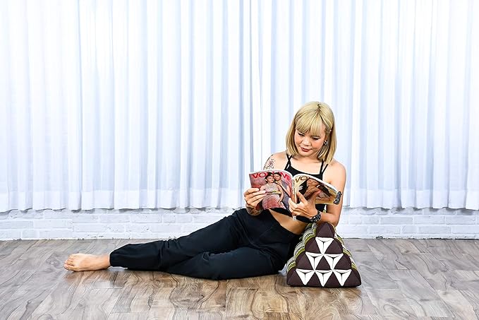 Leewadee Triangle Cushion – Comfortable Backrest for TV or Reading, Incline Pillow for Relaxing Made of Kapok, 20 x 13 x 13 inches, Brown Green - Bloomnest
