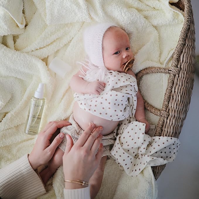 mushie Organic Baby Oil | Hypoallergenic, Lightweight to Prevent Moisture Loss | Certified COSMOS ORGANIC | Made in Denmark, 4.9 fl oz (145 mL) - Bloomnest