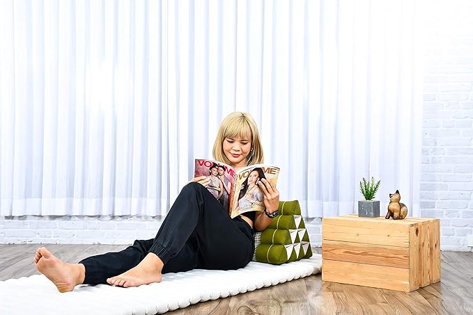 Leewadee Triangle Cushion – Comfortable Backrest for TV or Reading, Incline Pillow for Relaxing Made of Kapok, 20 x 13 x 13 inches, Green - Bloomnest