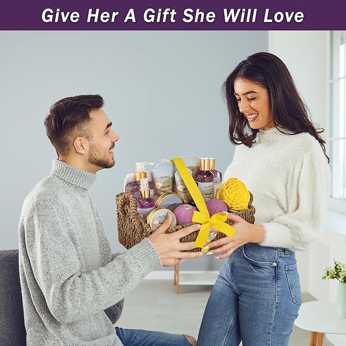 Bath Spa Gift Sets - Luxury Basket With Lavender & Chamomile - Spa Kit Includes Wash, Bubble Bath, Lotion, Bath Salts, Body Scrub, Body Spray, Shower Puff, Bathbombs, Soap and Towel