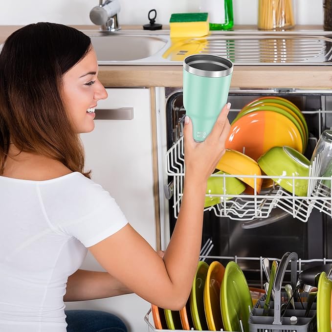 WETOWETO 30oz Tumbler, Stainless Steel Vacuum Insulated Water Coffee Tumbler Cup, Double Wall Powder Coated Spill-Proof Travel Mug Thermal Cup for Home Outdoor (Light Green, 1 Pack)