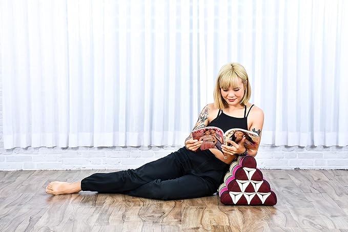 Leewadee Triangle Cushion – Comfortable Backrest for TV or Reading, Incline Pillow for Relaxing Made of Kapok, 20 x 13 x 13 inches, Auburn Pink - Bloomnest