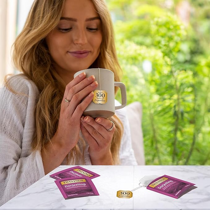 Twinings Darjeeling Black Tea Individually Wrapped Bags, 20 Count (Pack of 1), Delicate Light Taste, Caffeinated, Enjoy Hot or Iced, 20 Teabags - Bloomnest