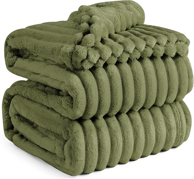 Bedsure GentleSoft Fleece King Blanket for Couch - Cozy Soft Blankets for Women, Cute Small Throws for Girls, Moss, 108x90 Inches - Bloomnest