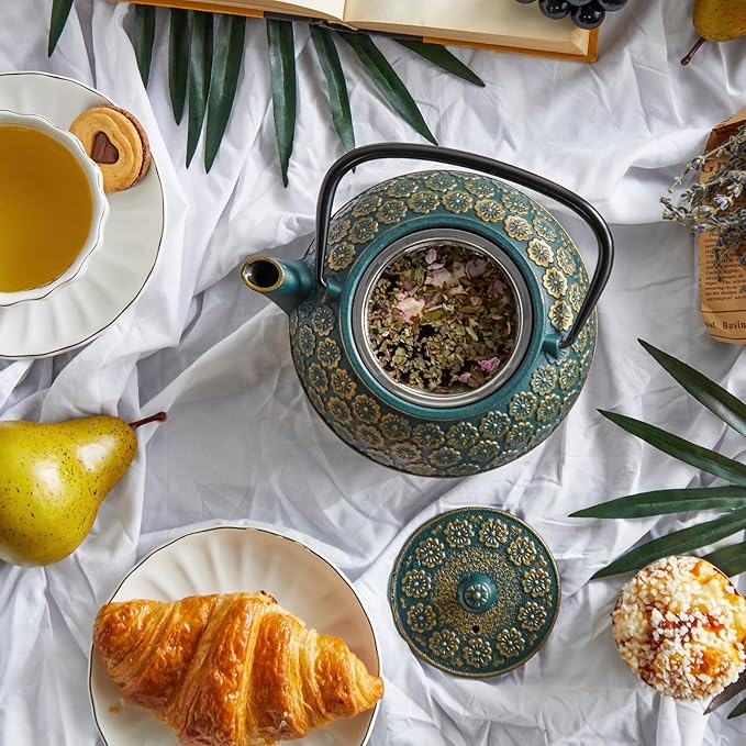 Juvale Cast Iron Tea Kettle with Infuser - 34 oz, Sage Green Floral - Loose Leaf Tea Infuser Pot & Japanese Cast Iron Teapot