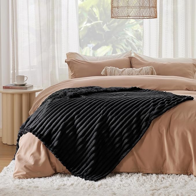 Bedsure GentleSoft Black Fleece Blanket for Couch - Cozy Soft Blankets for Women, Cute Small Throws for Girls, 50x70 Inches - Bloomnest