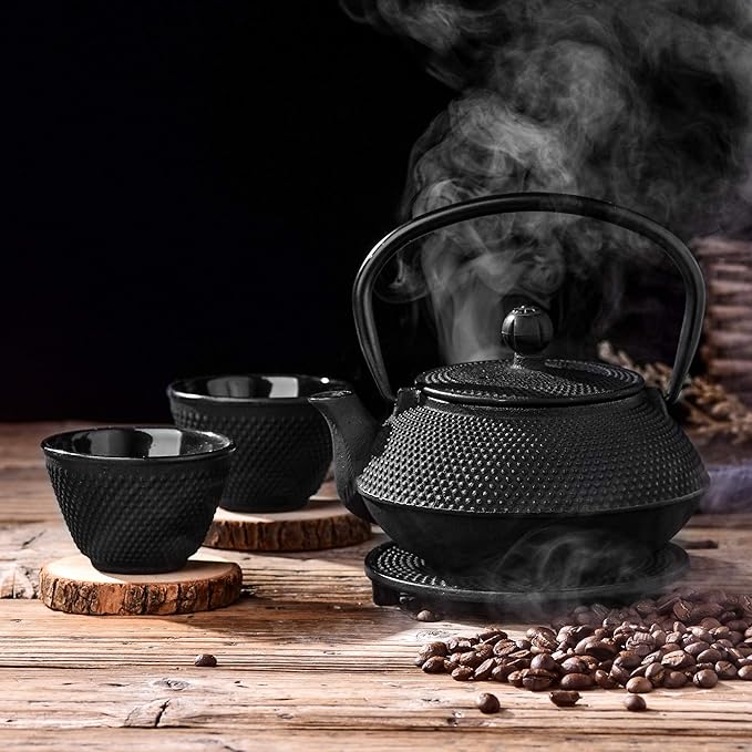 Velaze Cast Iron Teapot Set,Japanese Teapot Heat Preservation with Trivet,Stainless Steel Infuser and 2 Cups,Durable Cast Iron with a Fully Enameled Interior,Beautiful Hammered Design,700ML/23oz - Bloomnest