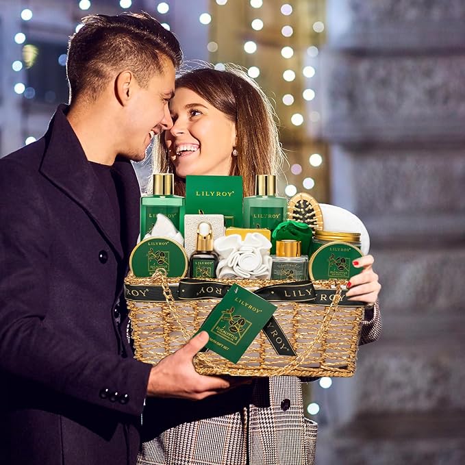 18-Piece Valentines Day Gifts for Women - Luxury Spa Gift Basket Set Bath and Body Care Kit for Men | Gift for Mothers Day Fathers Day Birthday Christmas Gifts Great for Holidays & Special Occasions