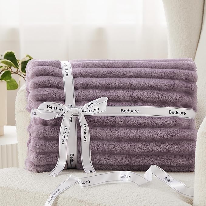 Bedsure GentleSoft Light Purple Throw Blanket for Couch - Cozy Soft Blankets for Women, Cute Small Throws for Girls, Purple, 50x60 Inches - Bloomnest