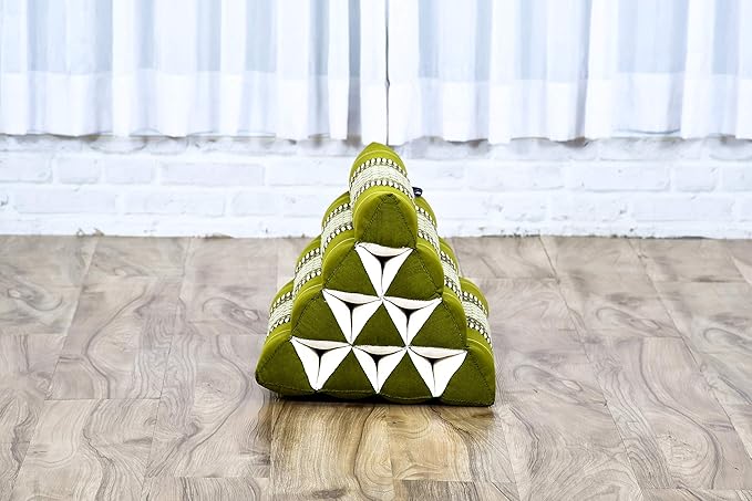 Leewadee Triangle Cushion – Comfortable Backrest for TV or Reading, Incline Pillow for Relaxing Made of Kapok, 20 x 13 x 13 inches, Green - Bloomnest