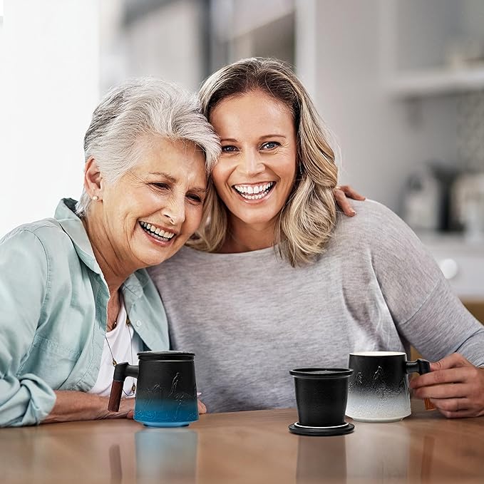 suyika Ceramic Tea Cup with Infuser and Lid, Gradient Embossed Large Tea Mug Wooden Handle for Steeping Loose Leaf, Tea Lover Gifts 15.2 oz / 450 ml,Black & Cyan