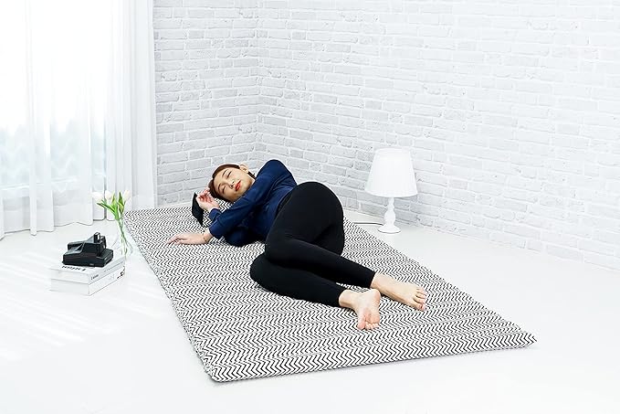 Leewadee - Kapok Roll Mat – Handcrafted Folding Sleep & Relaxation Mattress from Thailand, Ideal as Guest Bed, Camping Mat, Yoga Mat or Traditional Futon, 75 x 39 inches, Black White - Bloomnest