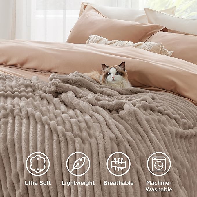 Bedsure GentleSoft Light Brown Fleece Blanket for Couch - Cozy Soft Blankets for Women, Cute Small Throws for Girls, 60x80 Inches - Bloomnest