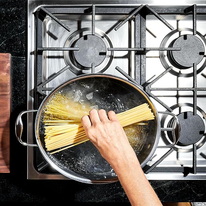 HexClad Hybrid Nonstick 6.5-Quart Oval Dutch Oven with Stainless Steel Lid, Stay-Cool Handles, Dishwasher-Friendly, Oven-Safe Up to 900°F, Induction Ready, Compatible with All Cooktops - Bloomnest
