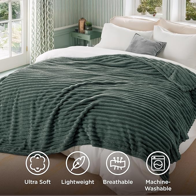 Bedsure GentleSoft Mallard Green Full Blanket for Bed - Cozy Soft Blankets for Women, Cute Large Throws for Girls, 84x90 Inches - Bloomnest
