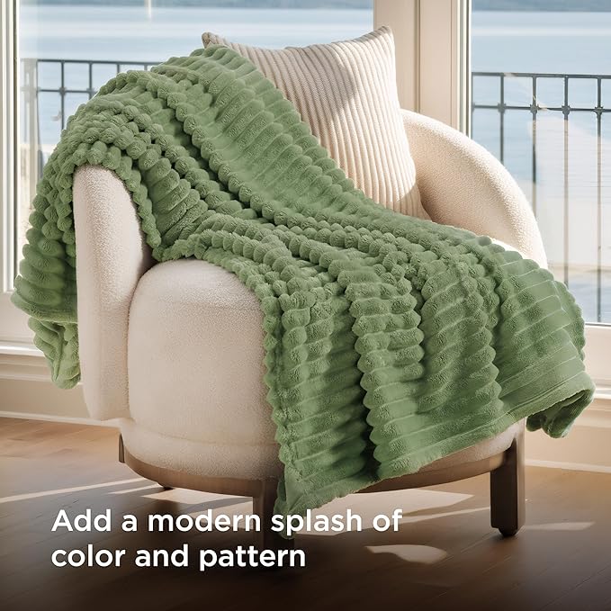 Bedsure GentleSoft Reseda Fleece Twin Blanket for Couch - Super Soft Cozy Blankets for Women, Cute Small Throws for Girls, 60x80 Inches - Bloomnest