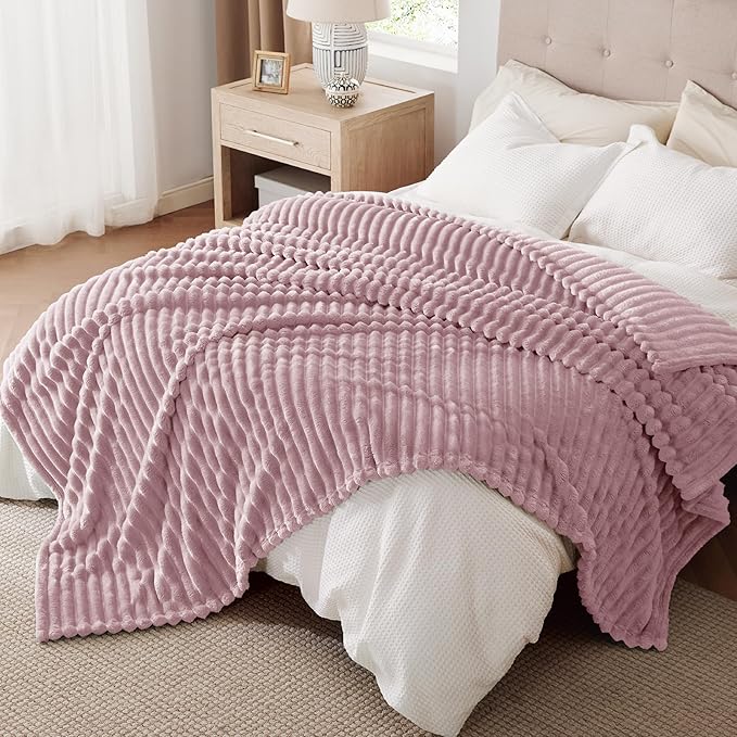 Bedsure GentleSoft Pink Full Blanket for Couch - Cozy Soft Blankets for Women, Cute Small Fleece Throws for Girls, Birthday Gifts for Women Decor Gifts for Mom, 84x90 Inches - Bloomnest