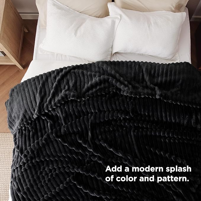 Bedsure GentleSoft Black Blanket Full Size for Bed - Cozy Soft Blankets for Women, Cute Large Fleece Throws for Girls, 84x90 Inches - Bloomnest