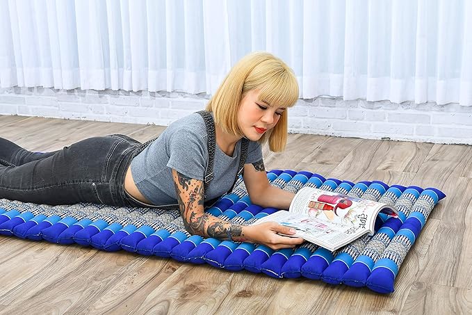 Leewadee - Foldable Floor Mattress - Japanese Roll Up Futon -Trifold Tatami Mat- Guest Floor Bed - Camping Mattress - Thai Massage Mat, Kapok Filled, 75 x 28 inches, Blue - Bloomnest