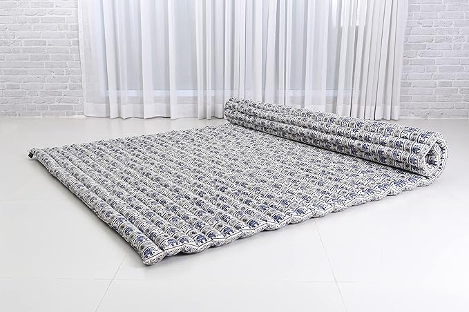 Leewadee - Foldable Floor Mattress - Japanese Roll Up Futon -Trifold Tatami Mat- Guest Floor Bed - Camping Mattress - Thai Massage Mat, Kapok Filled, 75 x 57 inches, Blue White - Bloomnest