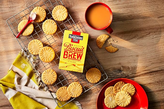 Yorkshire Tea Malty Biscuit Brew, Black Tea, Pillow Tea Bags, 40 Count (Pack of 1), Caffeinated, Enjoy Hot or Iced, 40 Teabags - Bloomnest