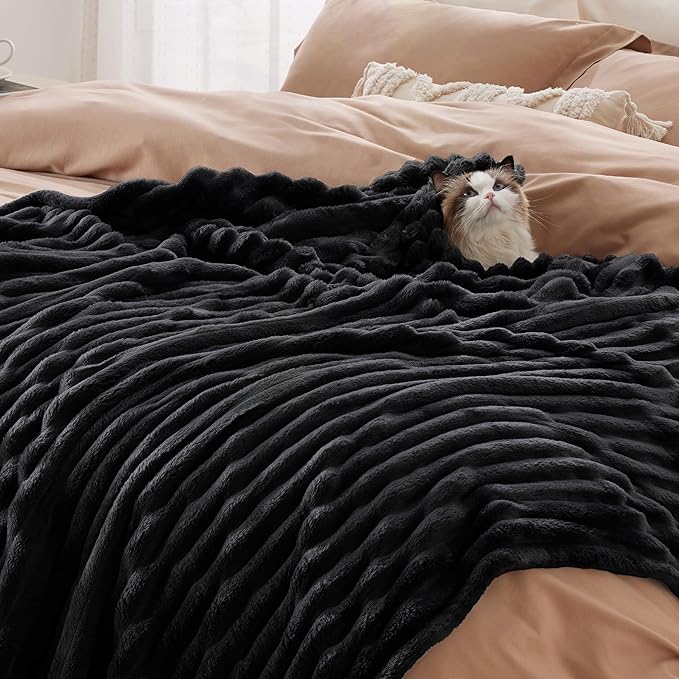 Bedsure GentleSoft Black Fleece Blanket for Couch - Cozy Soft Blankets for Women, Cute Small Throws for Girls, 50x70 Inches - Bloomnest