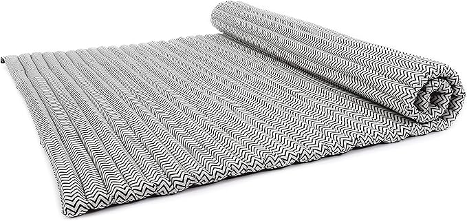 Leewadee - Foldable Floor Mattress - Japanese Roll Up Futon -Trifold Tatami Mat- Guest Floor Bed - Camping Mattress - Thai Massage Mat, Kapok Filled, 75 x 57 inches, Black White - Bloomnest