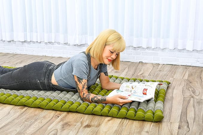 Leewadee - Foldable Floor Mattress - Japanese Roll Up Futon -Trifold Tatami Mat- Guest Floor Bed - Camping Mattress - Thai Massage Mat, Kapok Filled, 75 x 28 inches, Green - Bloomnest